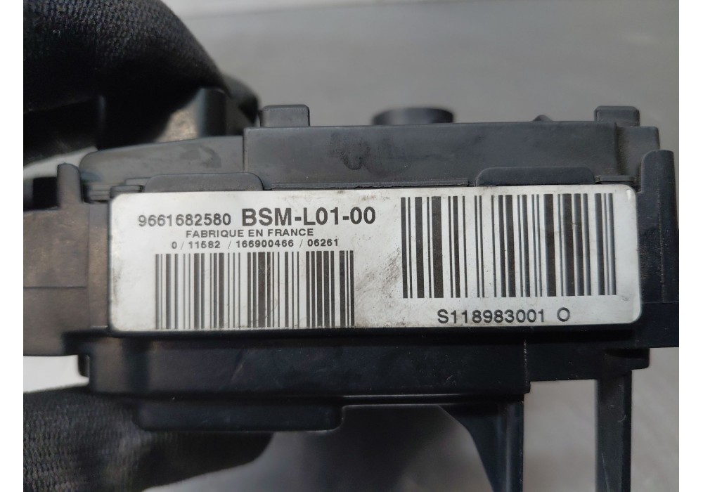 Recambio de caja reles / fusibles para peugeot 407 (6d_) 1.6 hdi 110 (6d9hzc, 6d9hyc) referencia OEM IAM 9661682580  