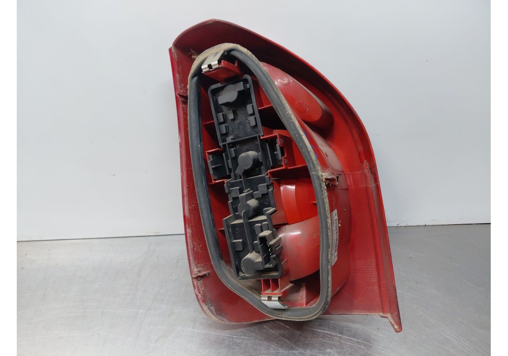 Recambio de piloto trasero derecho para citroën xsara picasso (n68) 1.6 hdi referencia OEM IAM   