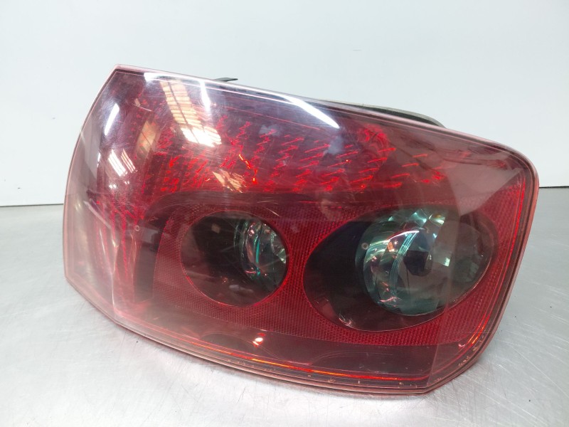 Recambio de piloto trasero derecho para peugeot 407 (6d_) 1.6 hdi 110 (6d9hzc, 6d9hyc) referencia OEM IAM 6351HP  