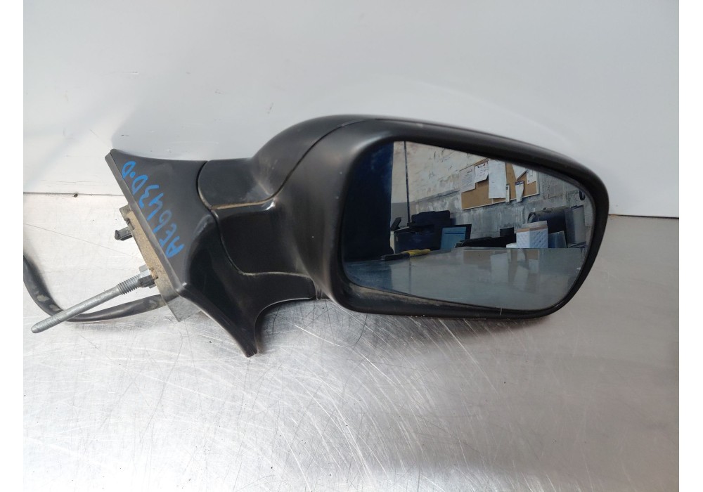 Recambio de retrovisor derecho para peugeot 407 (6d_) 1.6 hdi 110 (6d9hzc, 6d9hyc) referencia OEM IAM 8149VC  