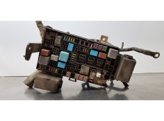 Recambio de caja reles / fusibles para toyota land cruiser (j12) 3.0 turbodiesel referencia OEM IAM 8266260170