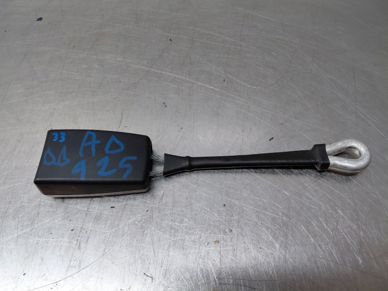 Recambio de enganche del cinturon delantero der para fiat ducato 250 furgón multijet referencia OEM IAM 60911744  