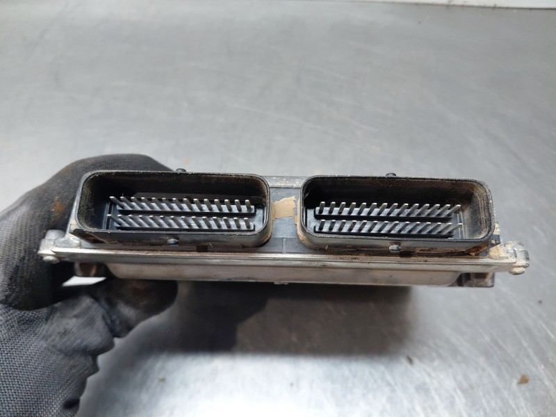 Recambio de centralita motor uce para renault clio iv life referencia OEM IAM 169102801R  