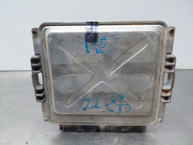 Recambio de centralita motor uce para renault clio iv life referencia OEM IAM 169102801R  