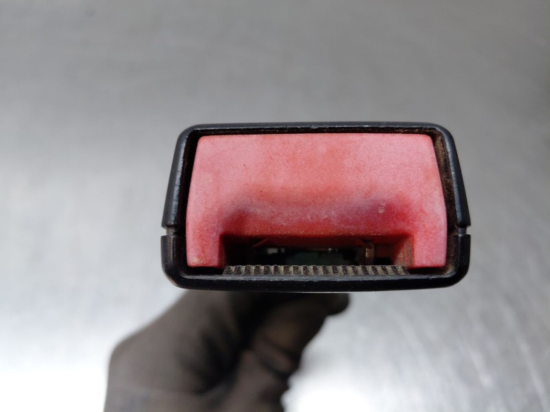 Recambio de enganche del cinturon delantero der para fiat ducato 250 furgón multijet referencia OEM IAM 60911744  