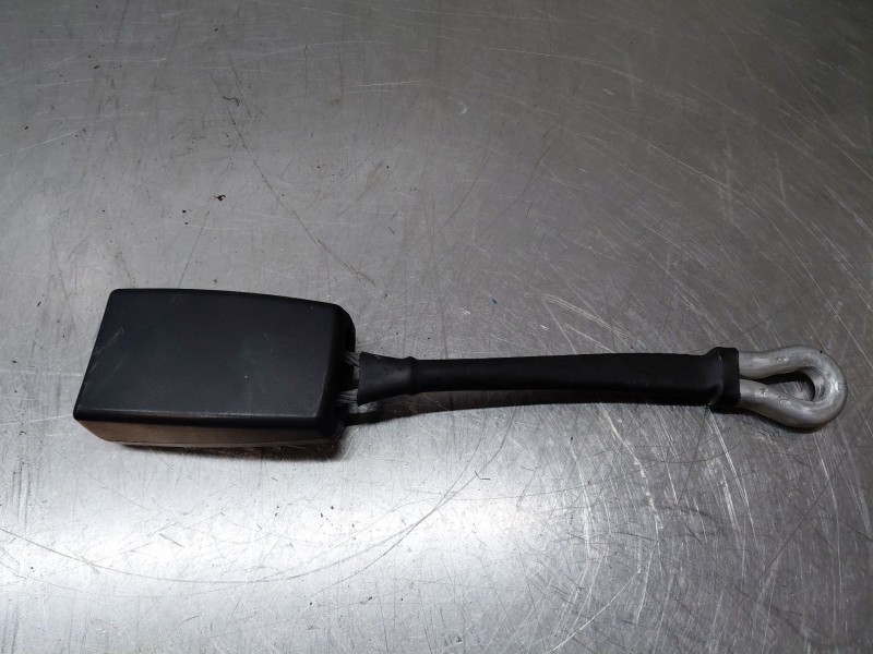 Recambio de enganche del cinturon delantero der para fiat ducato 250 furgón multijet referencia OEM IAM 60911744  