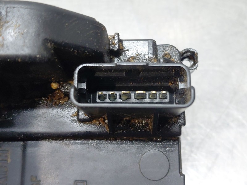 Recambio de cerradura puerta delantera derecha para renault master iii furgón referencia OEM IAM   