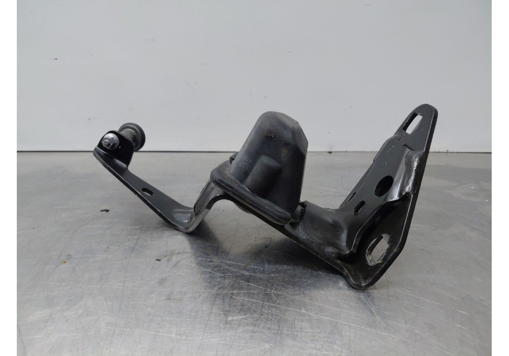 Recambio de soporte / guia puerta corredera para renault master iii furgón referencia OEM IAM   