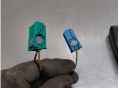 Recambio de pretensor airbag izquierdo para opel corsa d (s07) 1.3 cdti (l08, l68) referencia OEM IAM 93196572   2