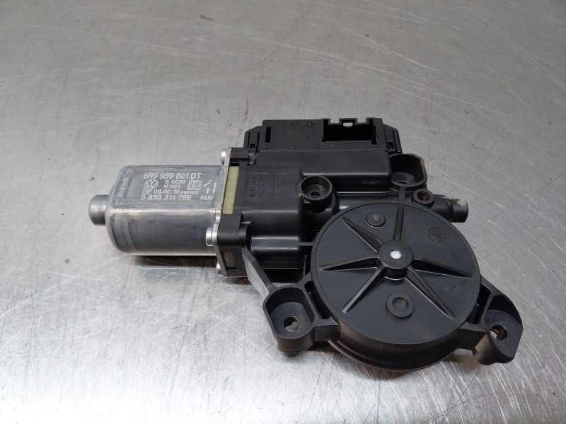 Recambio de motor elevalunas delantero izquierdo para seat ibiza st (6p8) style referencia OEM IAM   