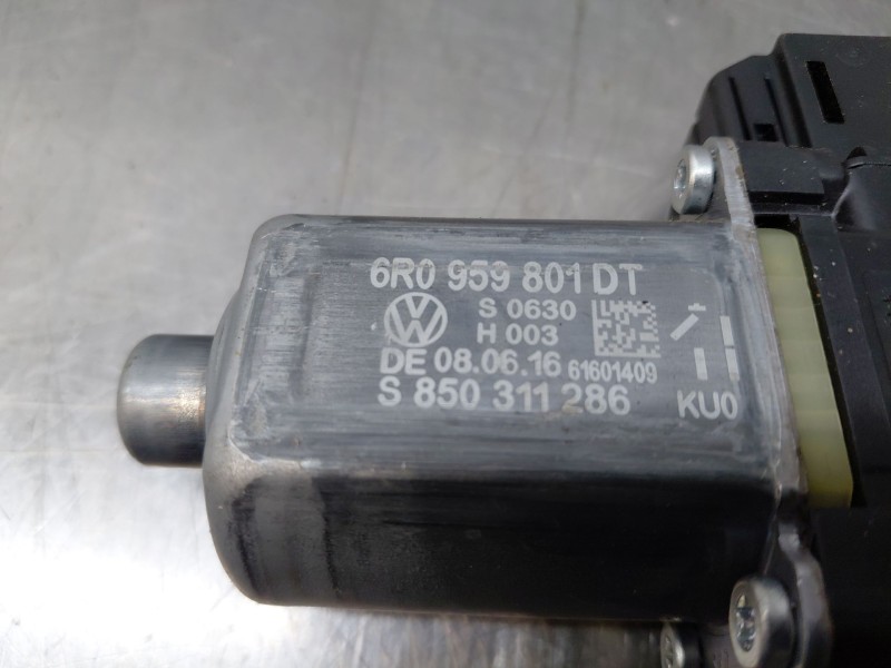 Recambio de motor elevalunas delantero izquierdo para seat ibiza st (6p8) style referencia OEM IAM   