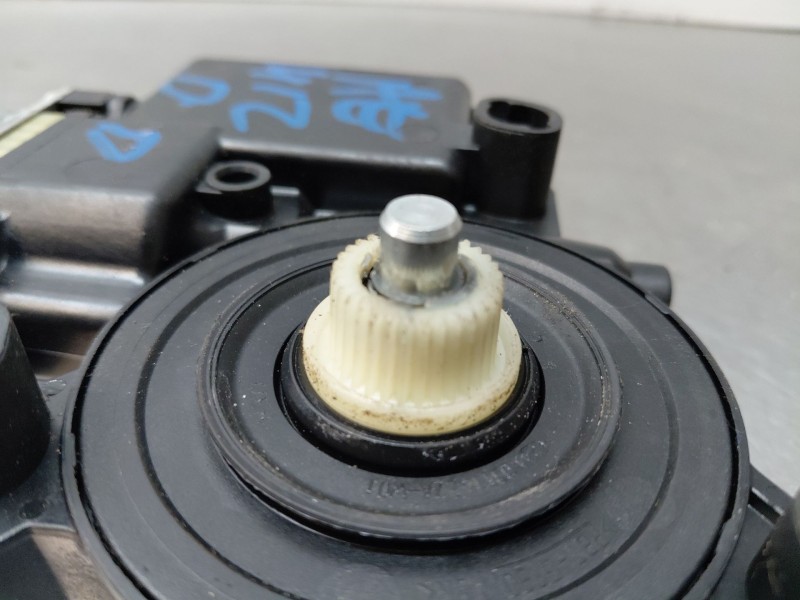 Recambio de motor elevalunas delantero derecho para seat ibiza st (6p8) style referencia OEM IAM   