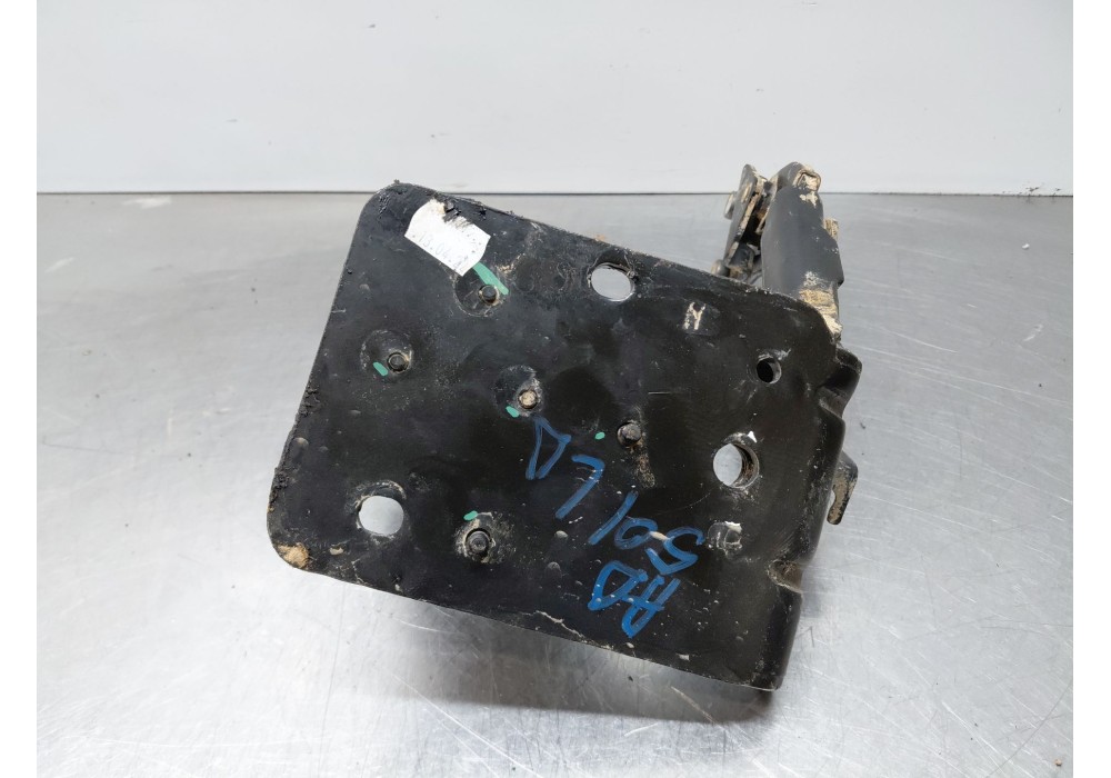 Recambio de soporte / guia puerta corredera para renault master iii furgón referencia OEM IAM   