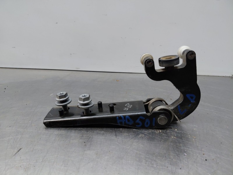 Recambio de soporte / guia puerta corredera para renault master iii furgón referencia OEM IAM   