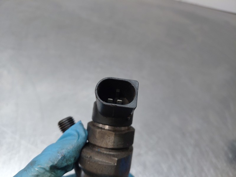 Recambio de inyector para bmw x1 (e84) xdrive 18 d referencia OEM IAM 0445110289  