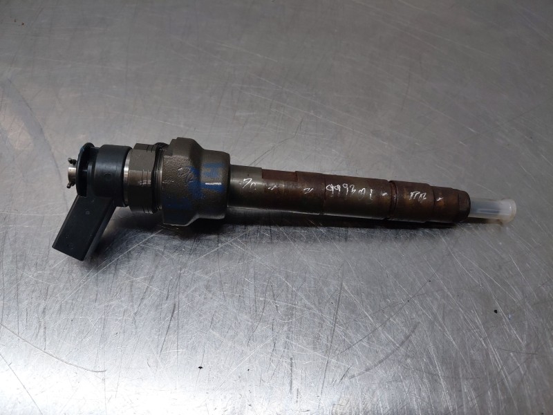 Recambio de inyector para bmw x1 (e84) xdrive 18 d referencia OEM IAM 0445110289  