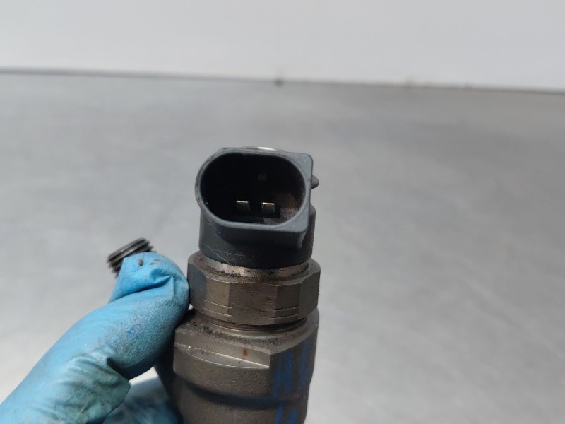 Recambio de inyector para bmw x1 (e84) xdrive 18 d referencia OEM IAM 0445110289  