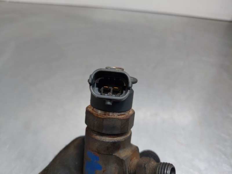 Recambio de inyector para peugeot partner kasten active referencia OEM IAM   