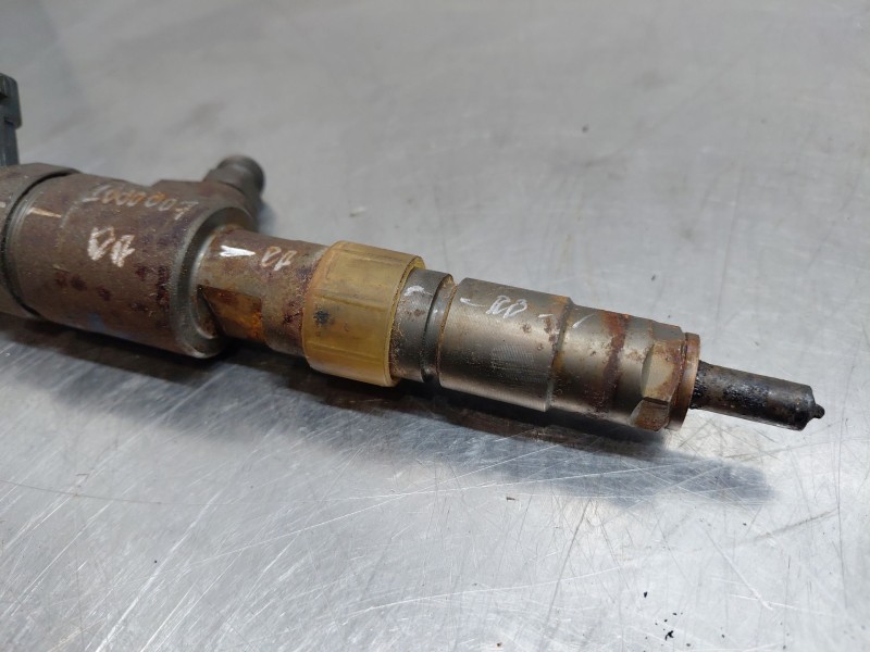 Recambio de inyector para peugeot partner kasten active referencia OEM IAM   