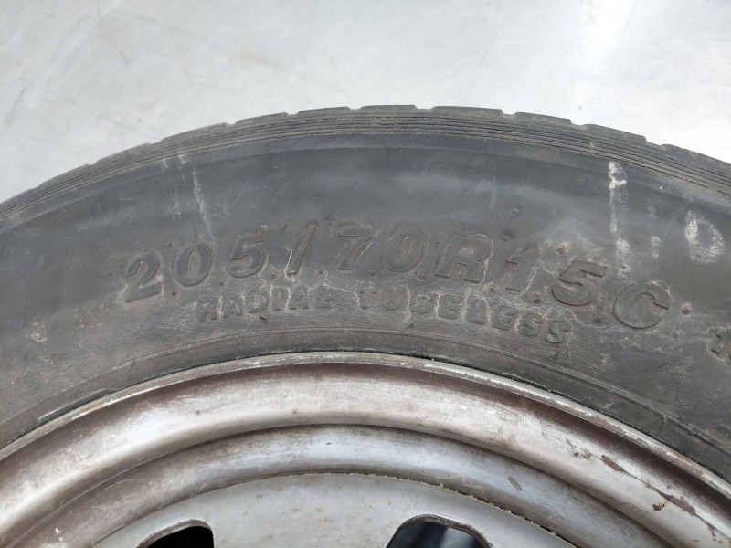 Recambio de neumatico repuesto para fiat ducato 250 furgón multijet referencia OEM IAM 1375621080  