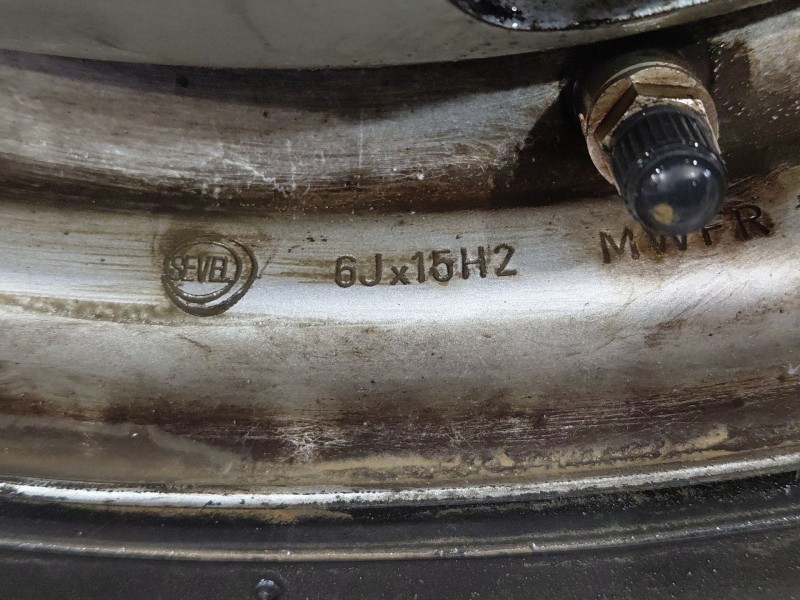 Recambio de neumatico repuesto para fiat ducato 250 furgón multijet referencia OEM IAM 1375621080  