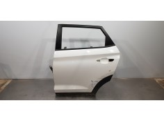 Recambio de puerta trasera izquierda para hyundai tucson ix35 referencia OEM IAM 77003D7000  