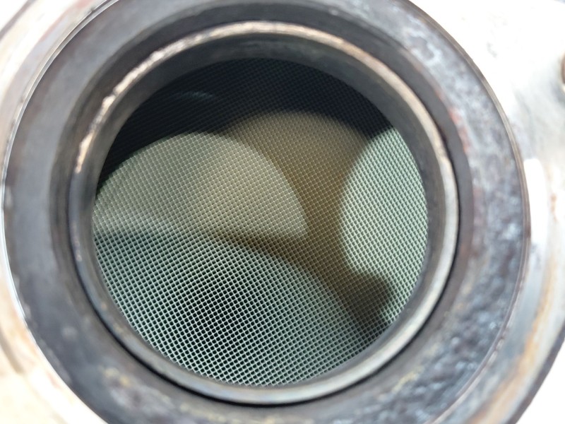 Recambio de catalizador para kia ceed sportswagon hybrid referencia OEM IAM 28607J7770  