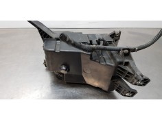 Recambio de caja reles / fusibles para toyota rav 4 (a3) sol referencia OEM IAM 8273042260   2