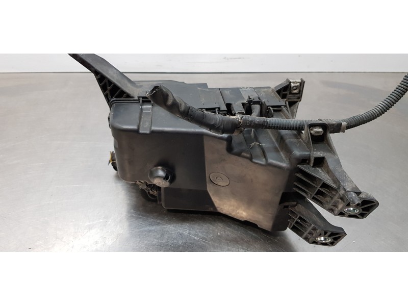 Recambio de caja reles / fusibles para toyota rav 4 (a3) sol referencia OEM IAM 8273042260   Recambio de caja reles / fusibles para toyota rav 4 (a3) sol referencia OEM IAM 8273042260