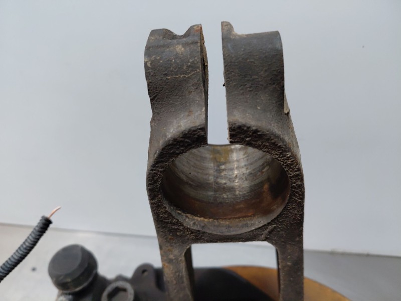 Recambio de mangueta delantera derecha para fiat ducato 250 furgón multijet referencia OEM IAM 52217719  