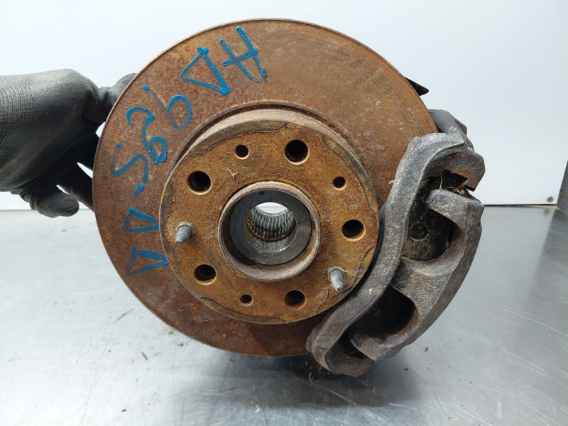 Recambio de mangueta delantera derecha para fiat ducato 250 furgón multijet referencia OEM IAM 52217719  