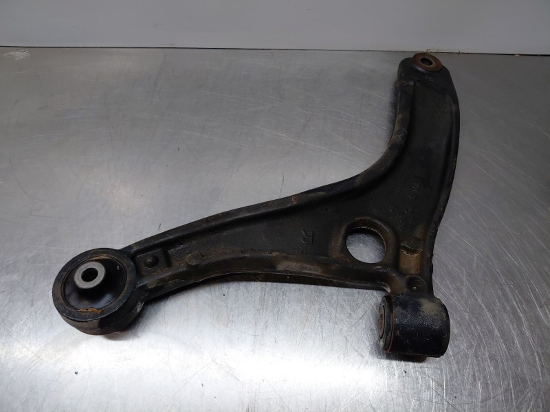 Recambio de brazo suspension inferior delantero derecho para renault master iii furgón referencia OEM IAM   