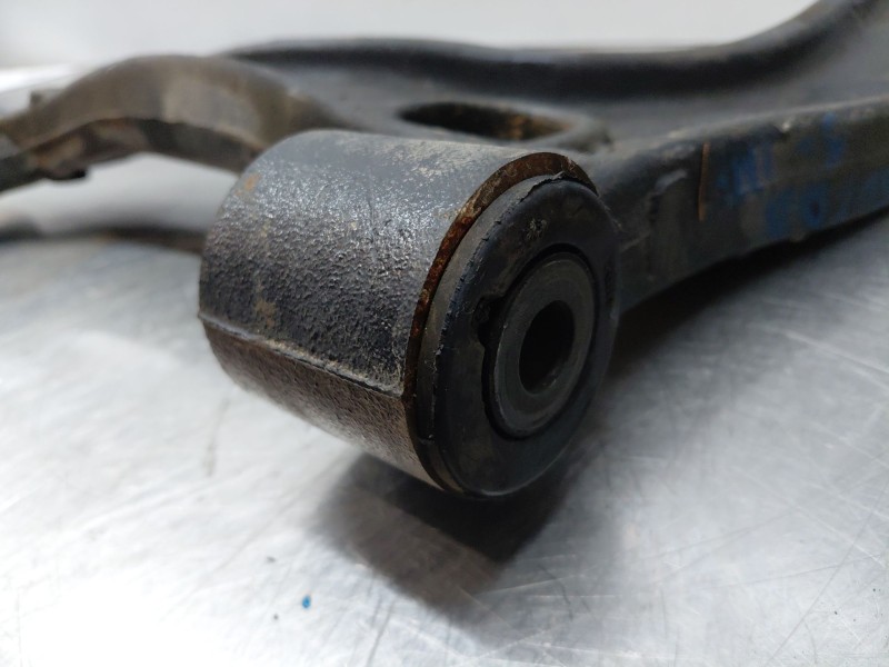Recambio de brazo suspension inferior delantero derecho para renault master iii furgón referencia OEM IAM   