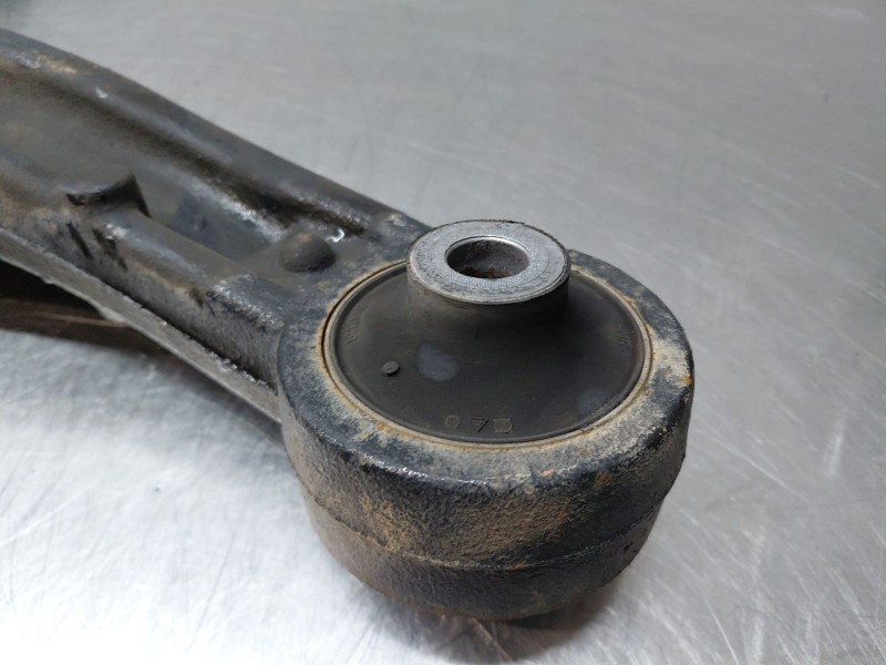 Recambio de brazo suspension inferior delantero izquierdo para renault master iii furgón referencia OEM IAM   