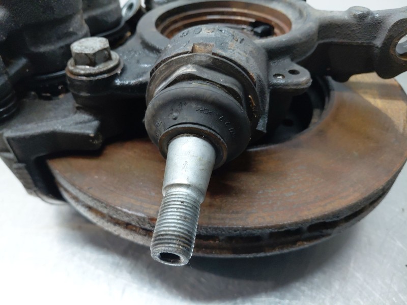 Recambio de mangueta delantera derecha para renault master iii furgón referencia OEM IAM   