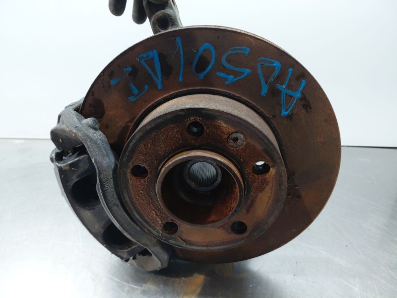 Recambio de mangueta delantera izquierda para renault master iii furgón referencia OEM IAM   