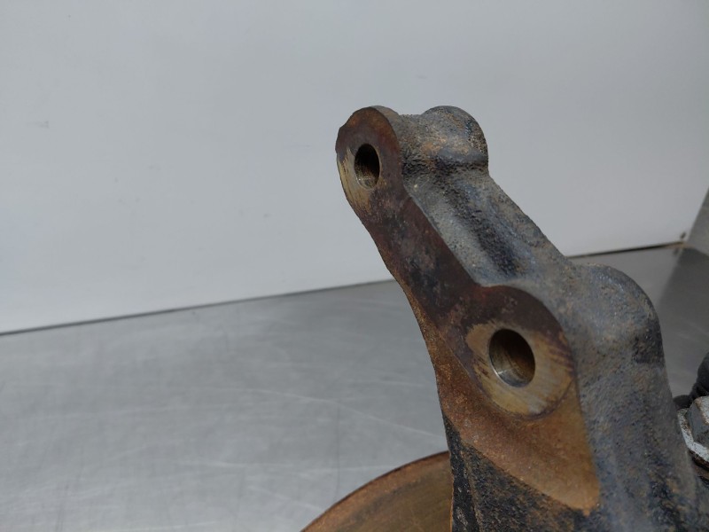 Recambio de mangueta delantera izquierda para renault master iii furgón referencia OEM IAM   