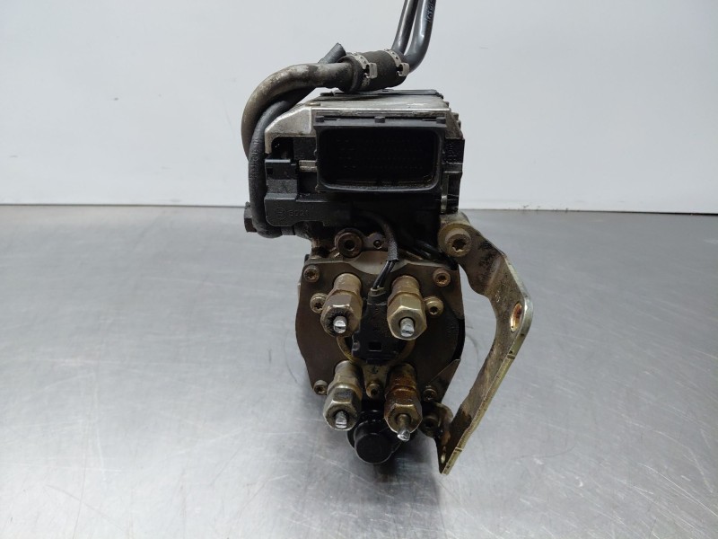 Recambio de bomba inyeccion para opel vectra c (z02) 2.0 dti 16v (f69) referencia OEM IAM 93172234  