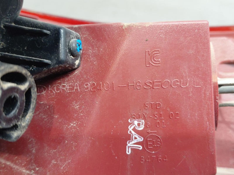 Recambio de piloto trasero izquierdo para kia stonic (ybcuv) drive referencia OEM IAM 92401H8400  