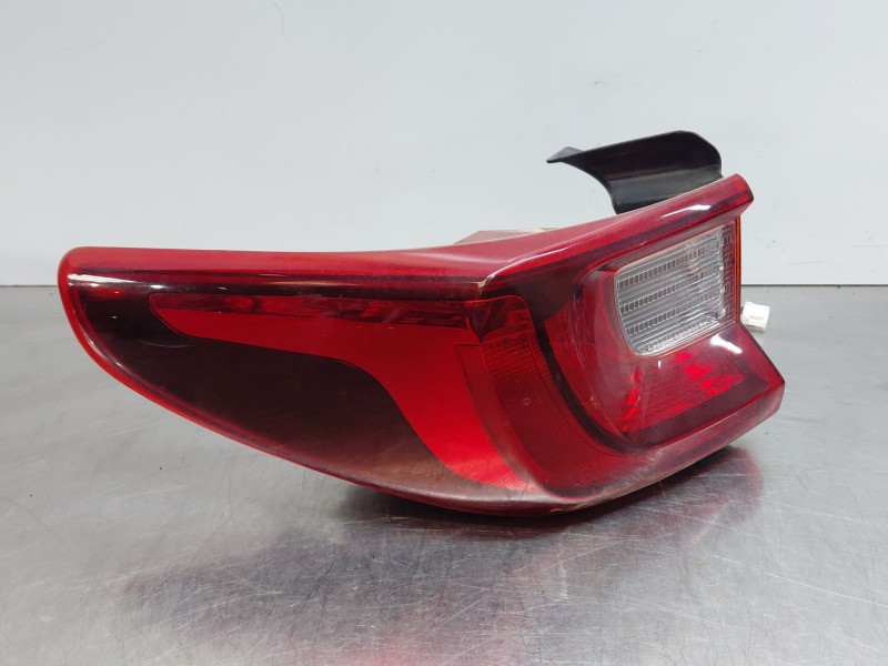 Recambio de piloto trasero izquierdo para kia stonic (ybcuv) drive referencia OEM IAM 92401H8400  