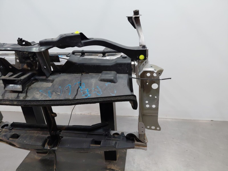 Recambio de panel frontal para toyota c-hr hybrid referencia OEM IAM   
