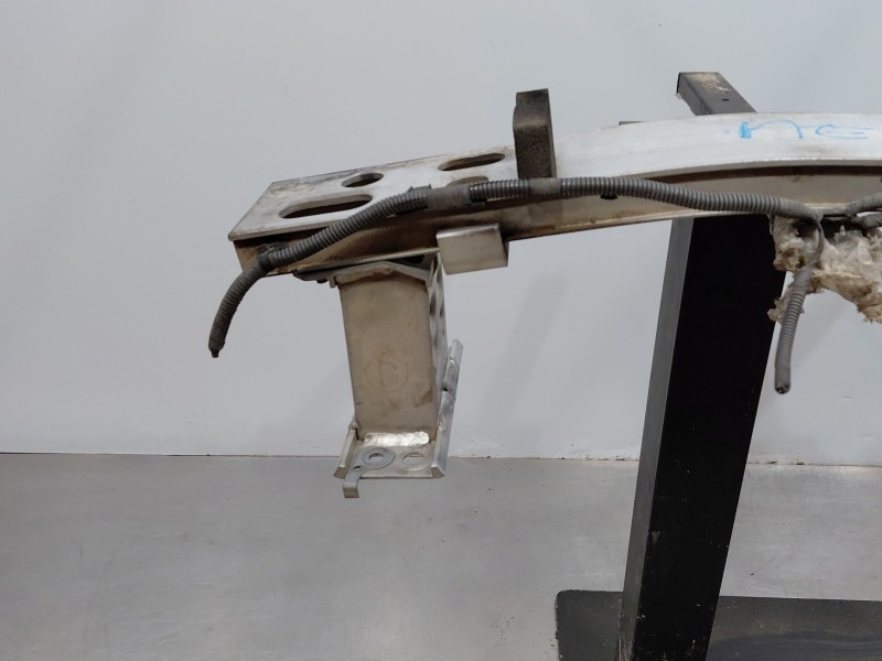 Recambio de refuerzo paragolpes delantero para toyota prius (_w3_) 1.8 hybrid (zvw3_) referencia OEM IAM   