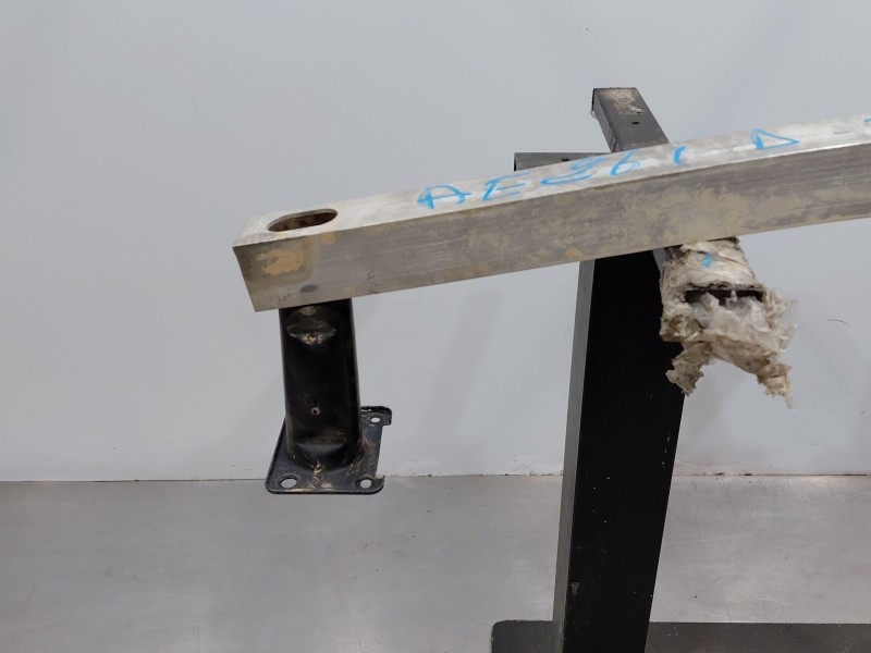 Recambio de refuerzo paragolpes delantero para toyota c-hr hybrid referencia OEM IAM   