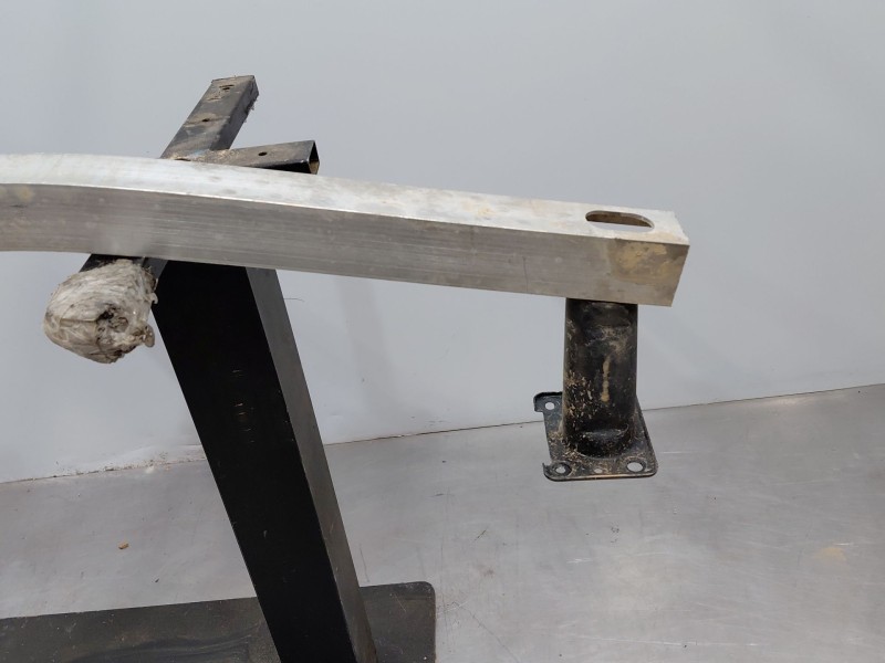 Recambio de refuerzo paragolpes delantero para toyota c-hr hybrid referencia OEM IAM   