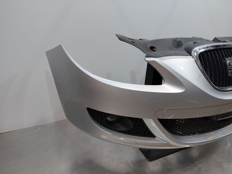 Recambio de paragolpes delantero para seat leon (1p1) 1.9 tdi referencia OEM IAM   