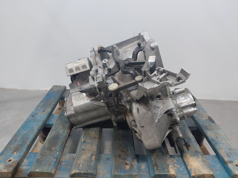 Recambio de caja cambios para citroën c4 cactus shine referencia OEM IAM 20xj02  