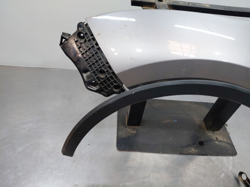 Recambio de aleta delantera izquierda para toyota c-hr hybrid referencia OEM IAM   