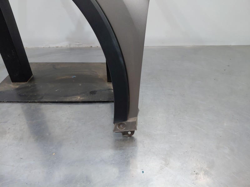 Recambio de aleta delantera izquierda para toyota c-hr hybrid referencia OEM IAM   