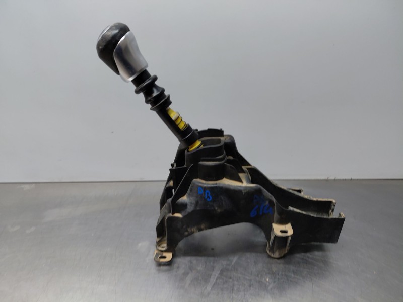 Recambio de palanca cambio para nissan juke (f16) tekna referencia OEM IAM   