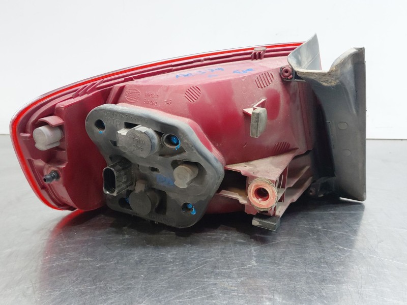 Recambio de piloto trasero derecho para audi a4 b8 (8k2) 2.0 tdi referencia OEM IAM   